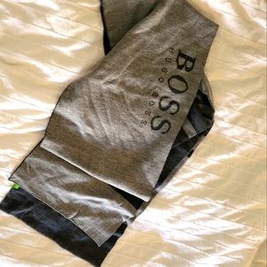 Boss scarf